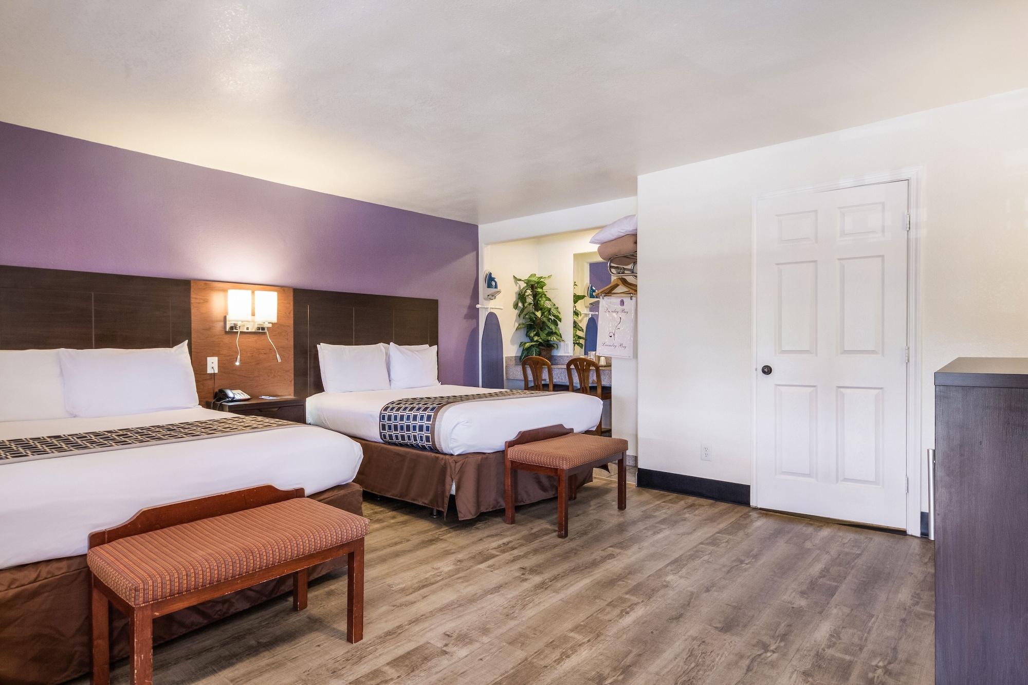 Double Room with Two Double Beds - Non-Smoking,1210988926:JPEG