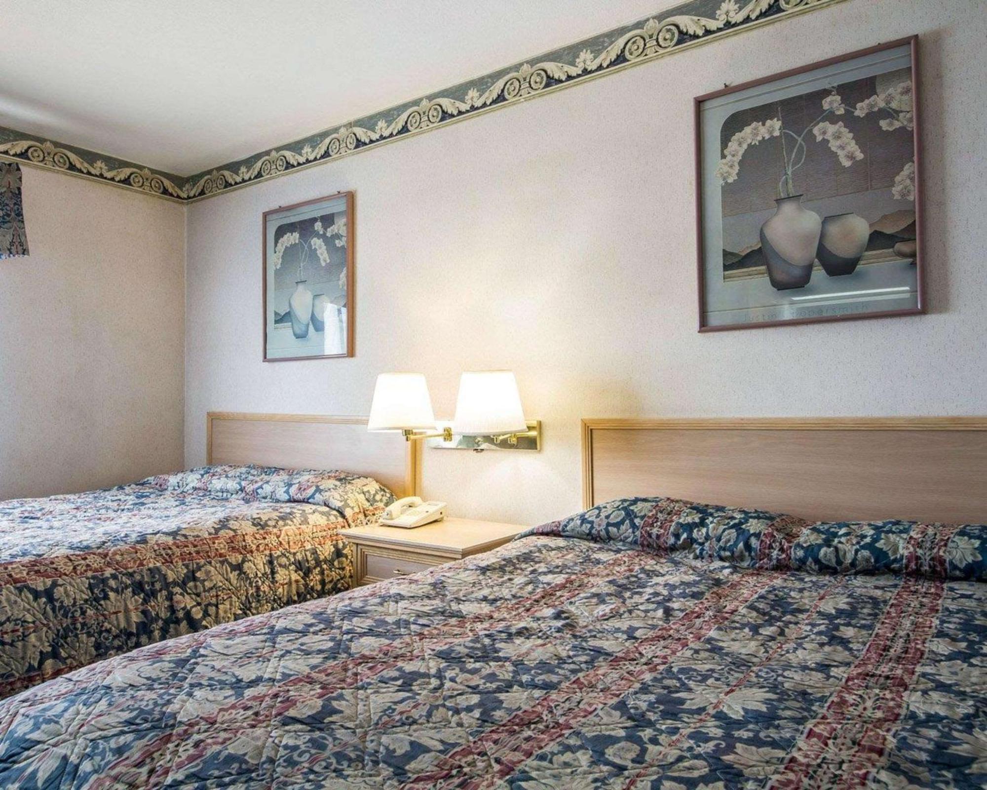 Non-Smoking Double Queen Room