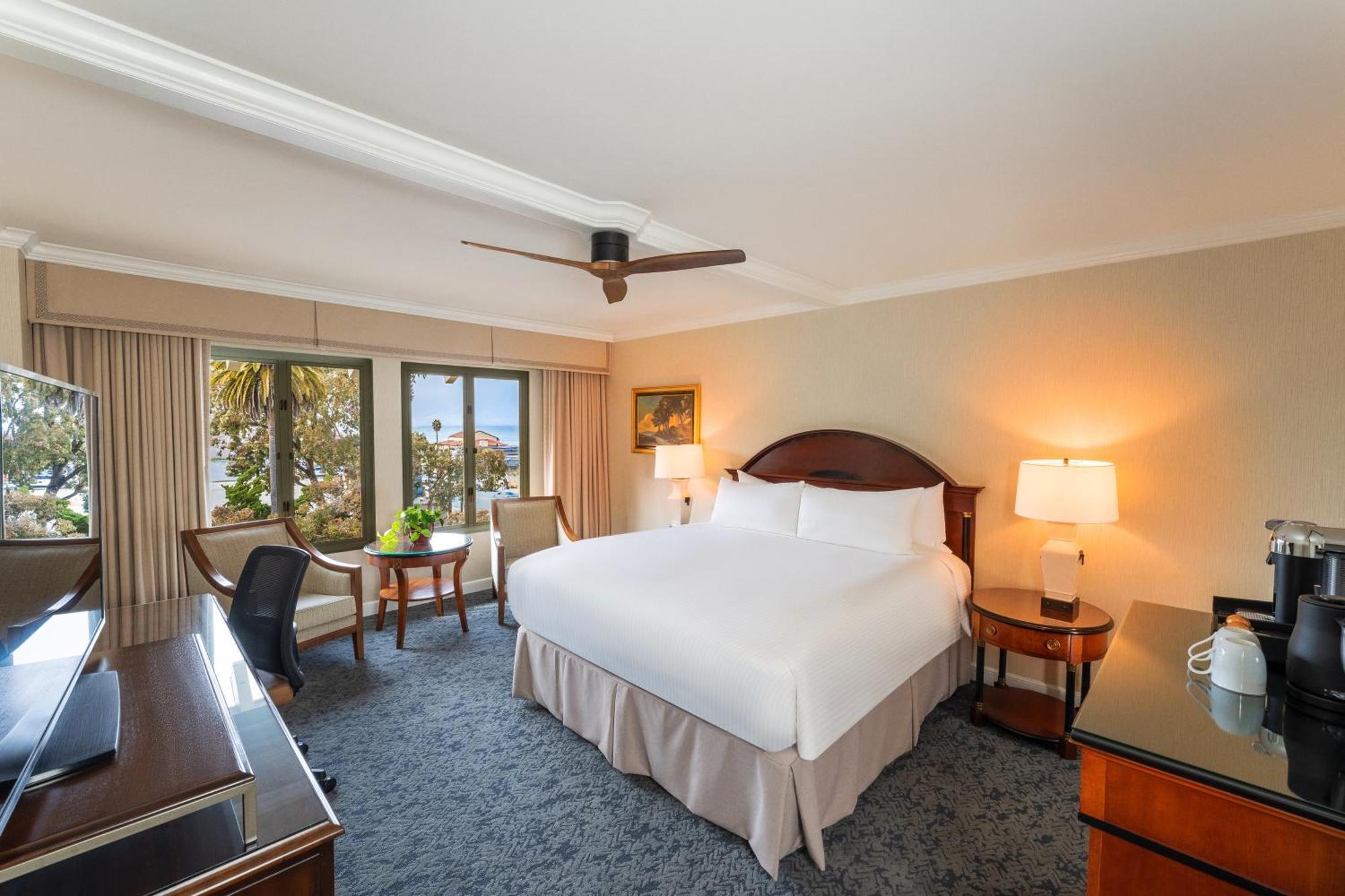 Inland View Room with King Bed,1211134741:JPEG