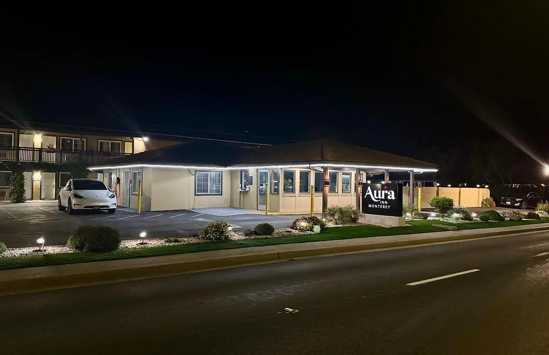 Aura Inn Monterey-1