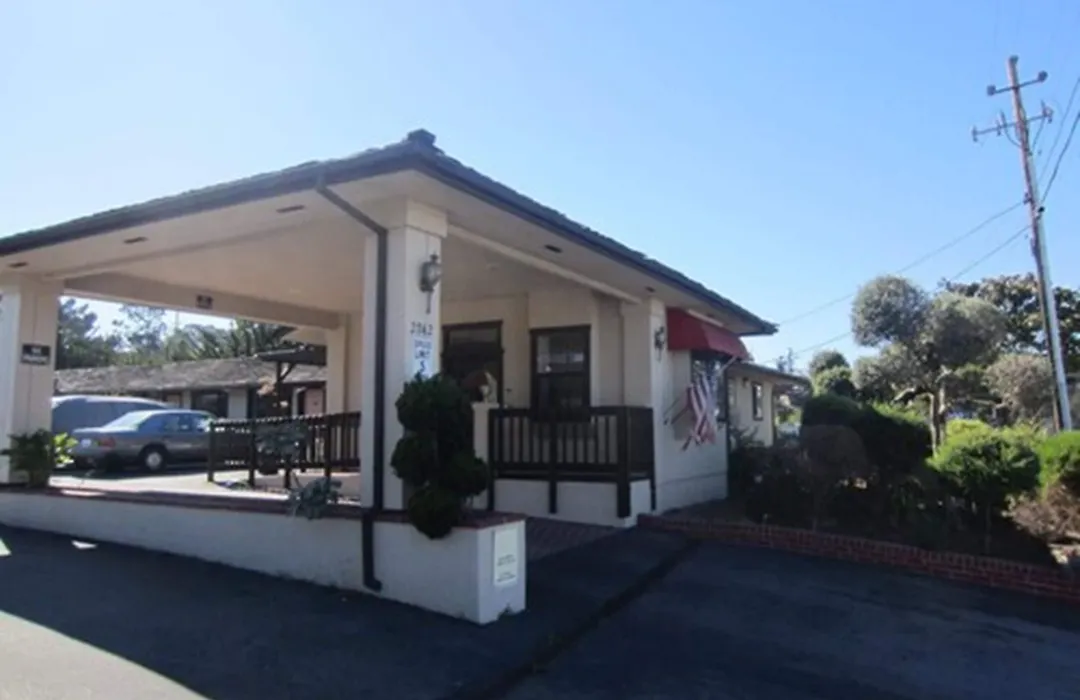Monterey Fairgrounds Inn-1