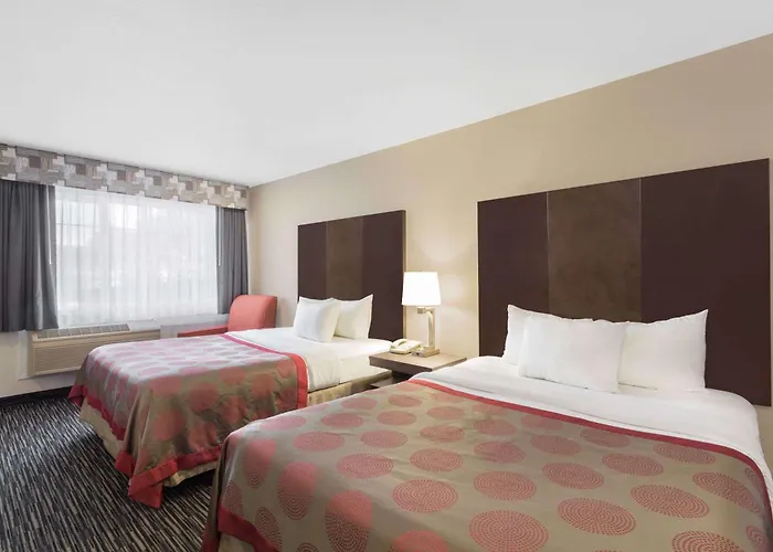Ramada By Wyndham Monterey Hotel